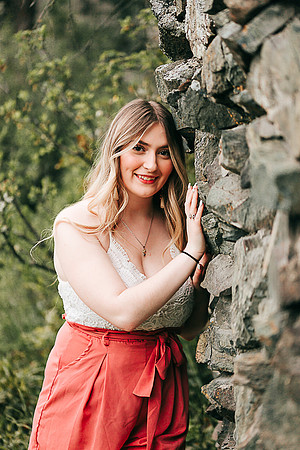 Maddy B Spring - Class of 2022 - IMG_3810 - May 26, 2022 - ©Radiant Photography by Selina - Selina Gilchrist
