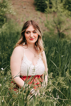 Maddy B Spring - Class of 2022 - IMG_3700 - May 26, 2022 - ©Radiant Photography by Selina - Selina Gilchrist
