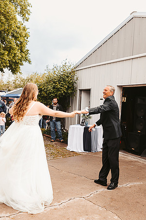 Brittany & Daren Wedding - reception -IMG_5252 - June 04, 2022 - ©Radiant Photography by Selina - Selina Gilchrist