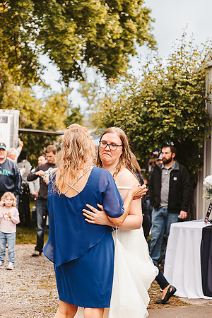 Brittany & Daren Wedding - reception -IMG_5304 - June 04, 2022 - ©Radiant Photography by Selina - Selina Gilchrist