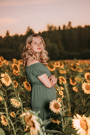 Natalie D - Class of 2023 - Cheney High School - IMG_6562 - September 05, 2022 - ©Radiant Photography by Selina - Selina Gilchrist