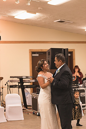 Evette & Martin Wedding - IMG_1189 - December 31, 2021 - ©Radiant Photography by Selina - Selina Gilchrist 509-270-9015-www.RadiantPhotographyBySelina.com