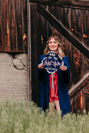 Maddy B Spring - Class of 2022 - IMG_3285 - May 26, 2022 - ©Radiant Photography by Selina - Selina Gilchrist