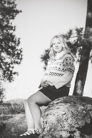 Natalie D - Class of 2023 - Mirabeau Point Park - IMG_0018 - October 15, 2022 - ©Radiant Photography by Selina - Selina Gilchrist