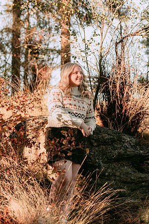 Natalie D - Class of 2023 - Mirabeau Point Park - IMG_0039 - October 15, 2022 - ©Radiant Photography by Selina - Selina Gilchrist