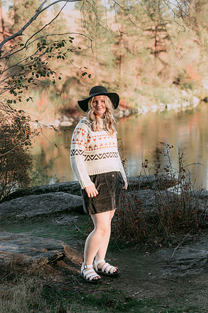 Natalie D - Class of 2023 - Mirabeau Point Park - IMG_0044 - October 15, 2022 - ©Radiant Photography by Selina - Selina Gilchrist