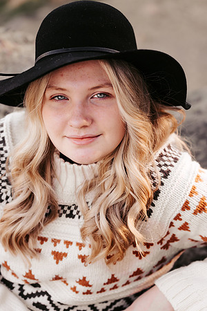 Natalie D - Class of 2023 - Mirabeau Point Park - IMG_0106 - October 15, 2022 - ©Radiant Photography by Selina - Selina Gilchrist