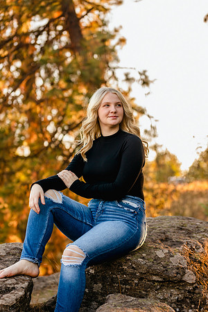 Natalie D - Class of 2023 - Mirabeau Point Park - IMG_0117 - October 15, 2022 - ©Radiant Photography by Selina - Selina Gilchrist