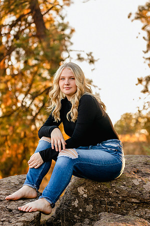 Natalie D - Class of 2023 - Mirabeau Point Park - IMG_0127 - October 15, 2022 - ©Radiant Photography by Selina - Selina Gilchrist