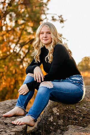 Natalie D - Class of 2023 - Mirabeau Point Park - IMG_0125 - October 15, 2022 - ©Radiant Photography by Selina - Selina Gilchrist