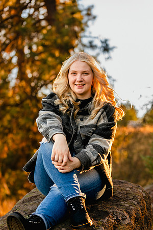 Natalie D - Class of 2023 - Mirabeau Point Park - IMG_0147 - October 15, 2022 - ©Radiant Photography by Selina - Selina Gilchrist