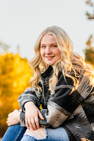 Natalie D - Class of 2023 - Mirabeau Point Park - IMG_0142 - October 15, 2022 - ©Radiant Photography by Selina - Selina Gilchrist