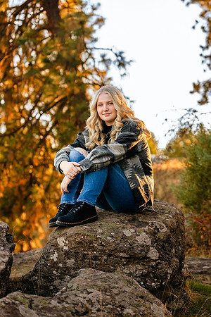 Natalie D - Class of 2023 - Mirabeau Point Park - IMG_0164 - October 15, 2022 - ©Radiant Photography by Selina - Selina Gilchrist