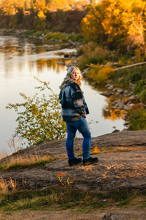 Natalie D - Class of 2023 - Mirabeau Point Park - IMG_0177 - October 15, 2022 - ©Radiant Photography by Selina - Selina Gilchrist