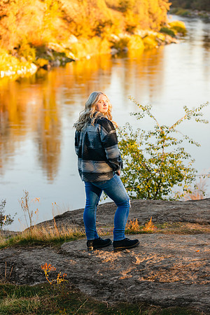Natalie D - Class of 2023 - Mirabeau Point Park - IMG_0179 - October 15, 2022 - ©Radiant Photography by Selina - Selina Gilchrist