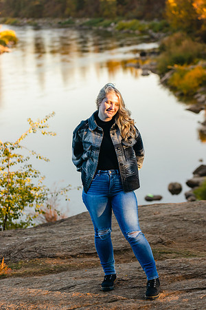 Natalie D - Class of 2023 - Mirabeau Point Park - IMG_0191 - October 15, 2022 - ©Radiant Photography by Selina - Selina Gilchrist