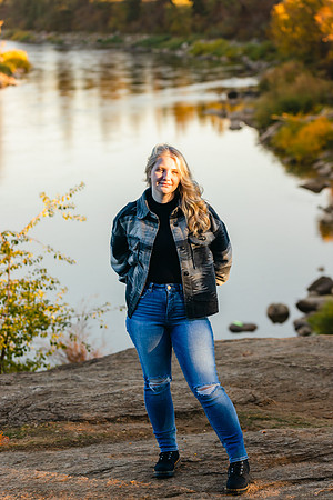 Natalie D - Class of 2023 - Mirabeau Point Park - IMG_0193 - October 15, 2022 - ©Radiant Photography by Selina - Selina Gilchrist
