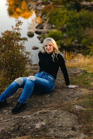 Natalie D - Class of 2023 - Mirabeau Point Park - IMG_0202 - October 15, 2022 - ©Radiant Photography by Selina - Selina Gilchrist