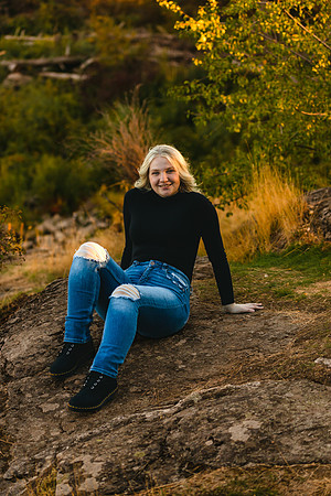 Natalie D - Class of 2023 - Mirabeau Point Park - IMG_0210 - October 15, 2022 - ©Radiant Photography by Selina - Selina Gilchrist