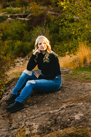Natalie D - Class of 2023 - Mirabeau Point Park - IMG_0238 - October 15, 2022 - ©Radiant Photography by Selina - Selina Gilchrist