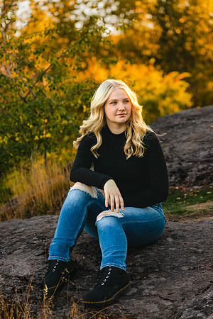 Natalie D - Class of 2023 - Mirabeau Point Park - IMG_0243 - October 15, 2022 - ©Radiant Photography by Selina - Selina Gilchrist
