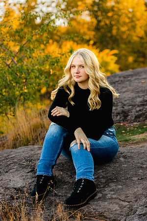 Natalie D - Class of 2023 - Mirabeau Point Park - IMG_0251 - October 15, 2022 - ©Radiant Photography by Selina - Selina Gilchrist