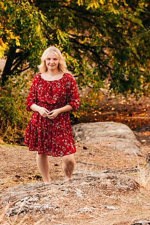 Natalie D - Class of 2023 - Mirabeau Point Park - IMG_0363 - October 15, 2022 - ©Radiant Photography by Selina - Selina Gilchrist