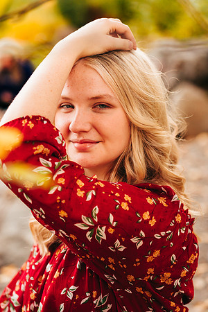 Natalie D - Class of 2023 - Mirabeau Point Park - IMG_0394 - October 15, 2022 - ©Radiant Photography by Selina - Selina Gilchrist