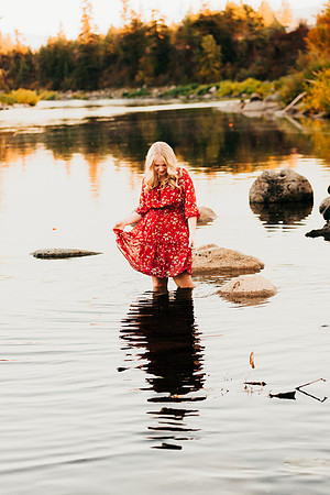 Natalie D - Class of 2023 - Mirabeau Point Park - IMG_0453 - October 15, 2022 - ©Radiant Photography by Selina - Selina Gilchrist