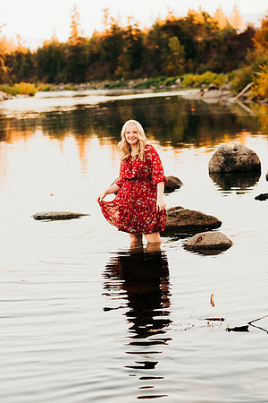 Natalie D - Class of 2023 - Mirabeau Point Park - IMG_0457 - October 15, 2022 - ©Radiant Photography by Selina - Selina Gilchrist
