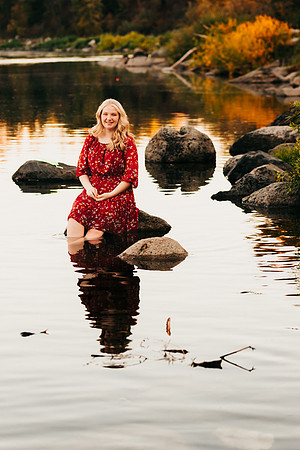 Natalie D - Class of 2023 - Mirabeau Point Park - IMG_0464 - October 15, 2022 - ©Radiant Photography by Selina - Selina Gilchrist
