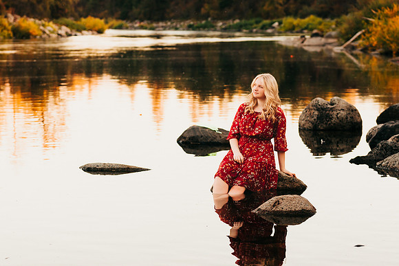 Natalie D - Class of 2023 - Mirabeau Point Park - IMG_0474 - October 15, 2022 - ©Radiant Photography by Selina - Selina Gilchrist