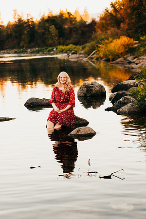 Natalie D - Class of 2023 - Mirabeau Point Park - IMG_0463 - October 15, 2022 - ©Radiant Photography by Selina - Selina Gilchrist