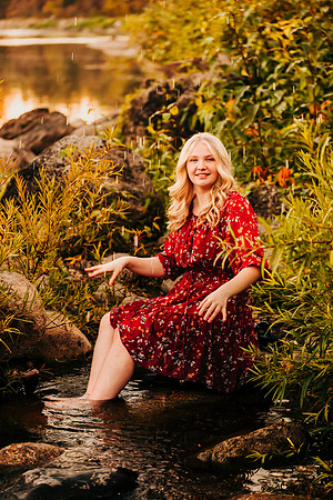 Natalie D - Class of 2023 - Mirabeau Point Park - IMG_0598 - October 15, 2022 - ©Radiant Photography by Selina - Selina Gilchrist