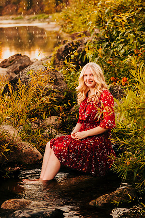 Natalie D - Class of 2023 - Mirabeau Point Park - IMG_0607 - October 15, 2022 - ©Radiant Photography by Selina - Selina Gilchrist