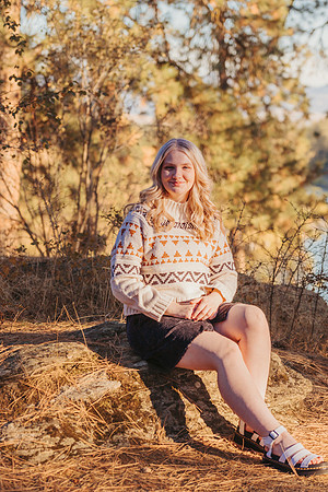 Natalie D - Class of 2023 - Mirabeau Point Park - IMG_9929 - October 15, 2022 - ©Radiant Photography by Selina - Selina Gilchrist