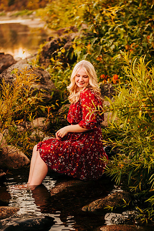 Natalie D - Class of 2023 - Mirabeau Point Park - IMG_0612 - October 15, 2022 - ©Radiant Photography by Selina - Selina Gilchrist
