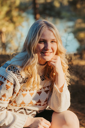 Natalie D - Class of 2023 - Mirabeau Point Park - IMG_9940 - October 15, 2022 - ©Radiant Photography by Selina - Selina Gilchrist