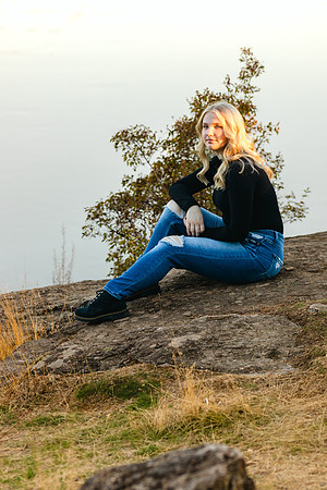 Natalie D - Class of 2023 - Mirabeau Point Park - IMG_0227 - October 15, 2022 - ©Radiant Photography by Selina - Selina Gilchrist