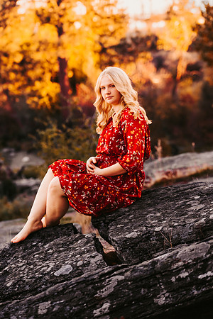 Natalie D - Class of 2023 - Mirabeau Point Park - IMG_0308 - October 15, 2022 - ©Radiant Photography by Selina - Selina Gilchrist