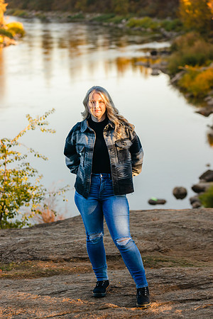 Natalie D - Class of 2023 - Mirabeau Point Park - IMG_0185 - October 15, 2022 - ©Radiant Photography by Selina - Selina Gilchrist