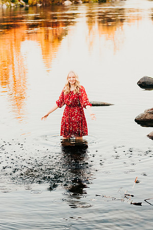 Natalie D - Class of 2023 - Mirabeau Point Park - IMG_0441 - October 15, 2022 - ©Radiant Photography by Selina - Selina Gilchrist