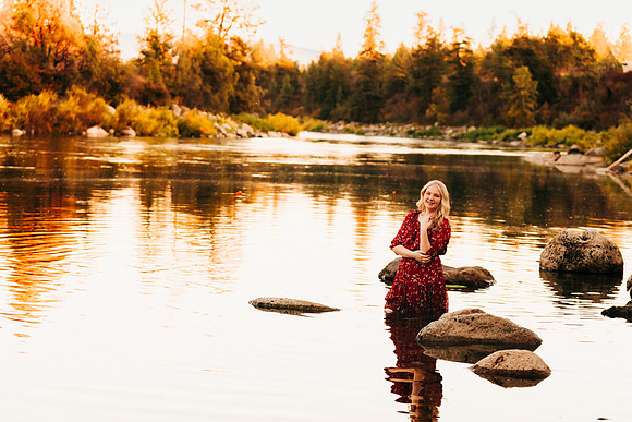 Natalie D - Class of 2023 - Mirabeau Point Park - IMG_0508 - October 15, 2022 - ©Radiant Photography by Selina - Selina Gilchrist