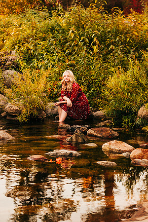 Natalie D - Class of 2023 - Mirabeau Point Park - IMG_0544 - October 15, 2022 - ©Radiant Photography by Selina - Selina Gilchrist