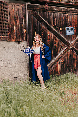 Maddy B Spring - Class of 2022 - IMG_3261 - May 26, 2022 - ©Radiant Photography by Selina - Selina Gilchrist