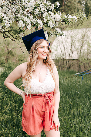 Maddy B Spring - Class of 2022 - IMG_3635 - May 26, 2022 - ©Radiant Photography by Selina - Selina Gilchrist