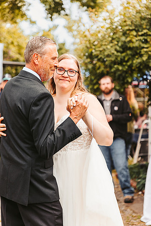 Brittany & Daren Wedding - reception -IMG_5222 - June 04, 2022 - ©Radiant Photography by Selina - Selina Gilchrist