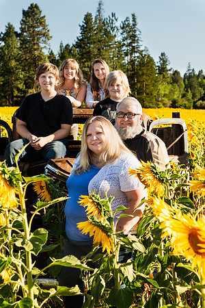IMG_7995-Edit Megan & Family - Half Moon Blooms July 25, 2020 Radiant Photography by Selina - Selina Gilchrist