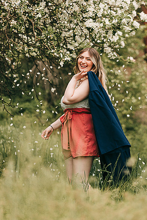 Maddy B Spring - Class of 2022 - IMG_3878 - May 26, 2022 - ©Radiant Photography by Selina - Selina Gilchrist