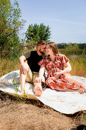 Shelby & Sterling - maternity - IMG_2196 - July 05, 2023 - Radiant Photography by Selina-Selina Gilchrist